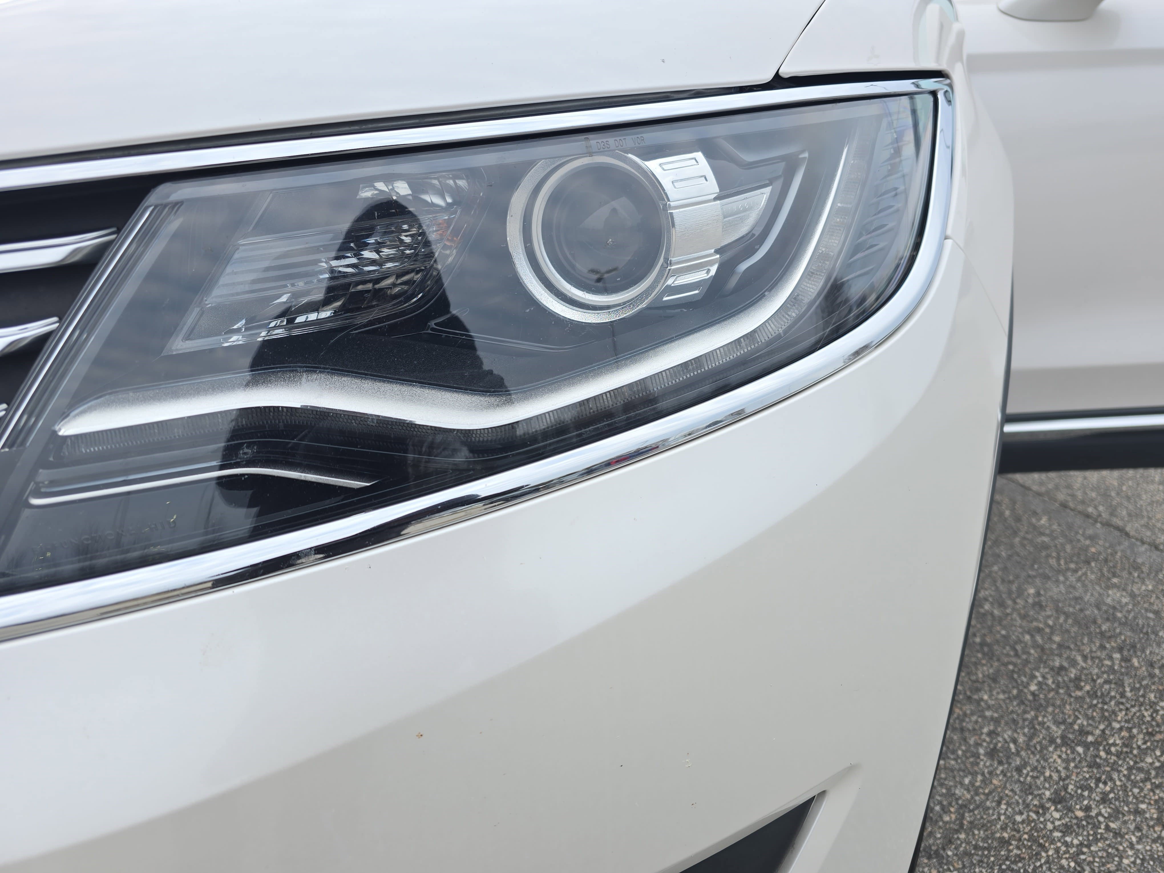 Used 2016 Lincoln MKX Reserve w/ Driver Assistance Package image 30