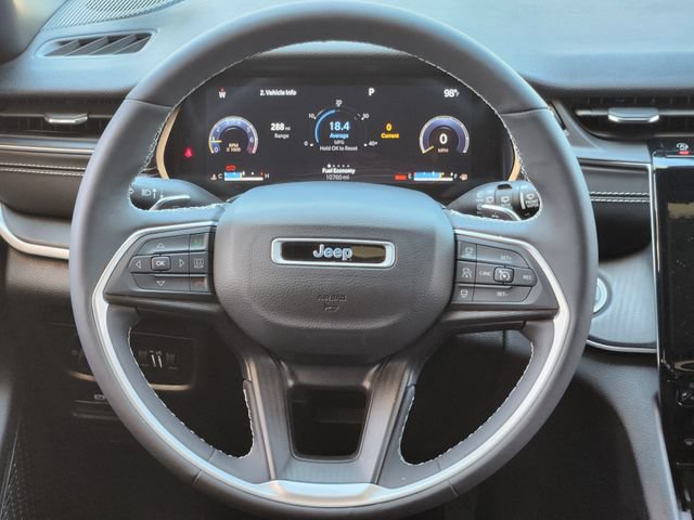 Certified 2023 Jeep Grand Cherokee L Laredo AWD/4WD image 27