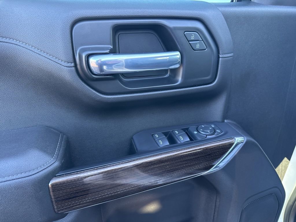 Used 2021 Chevrolet Silverado 1500 LT Trail Boss w/ LPO, Dark Essentials Package image 14