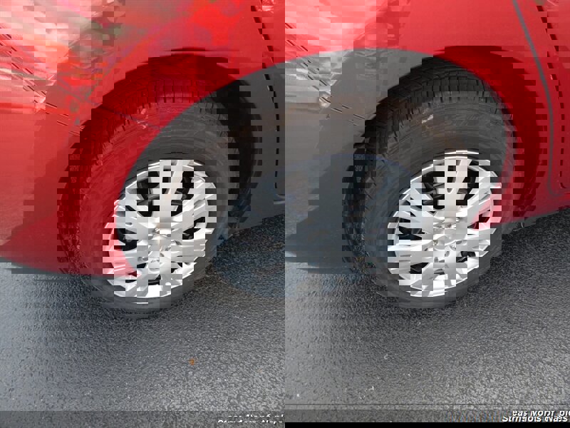 Used 2015 MAZDA MAZDA3 i Sport image 13