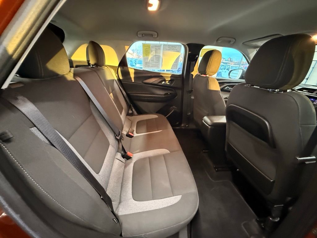 Used 2021 Chevrolet TrailBlazer LS image 17