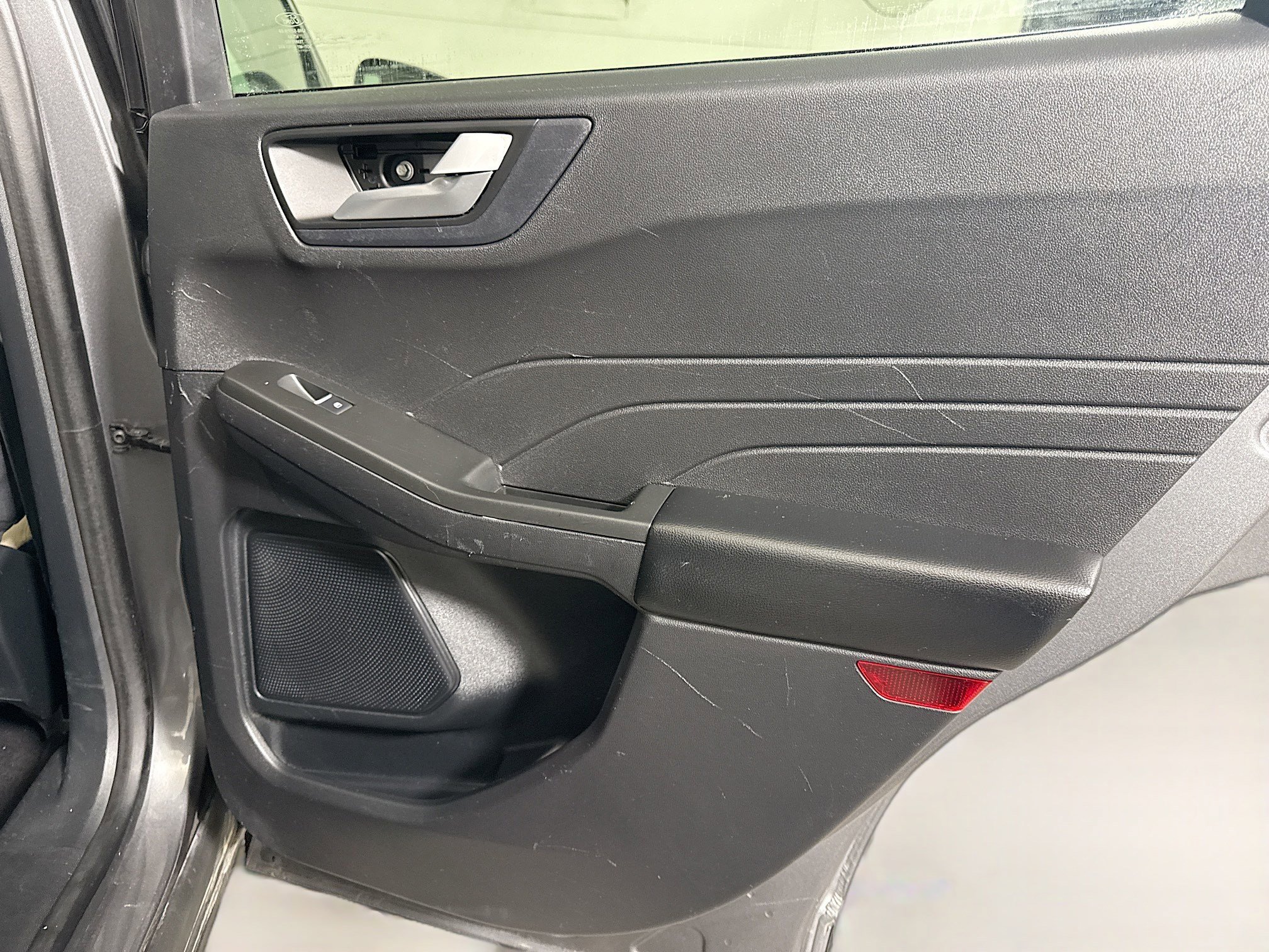 Used 2021 Ford Escape SE w/ Cold Weather Package image 28