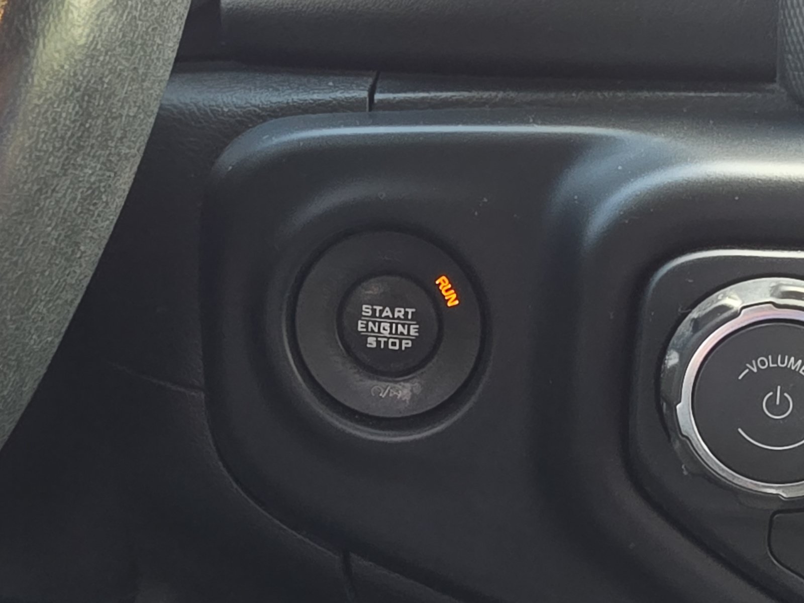Used 2019 Jeep Wrangler Unlimited Sahara AWD/4WD image 22