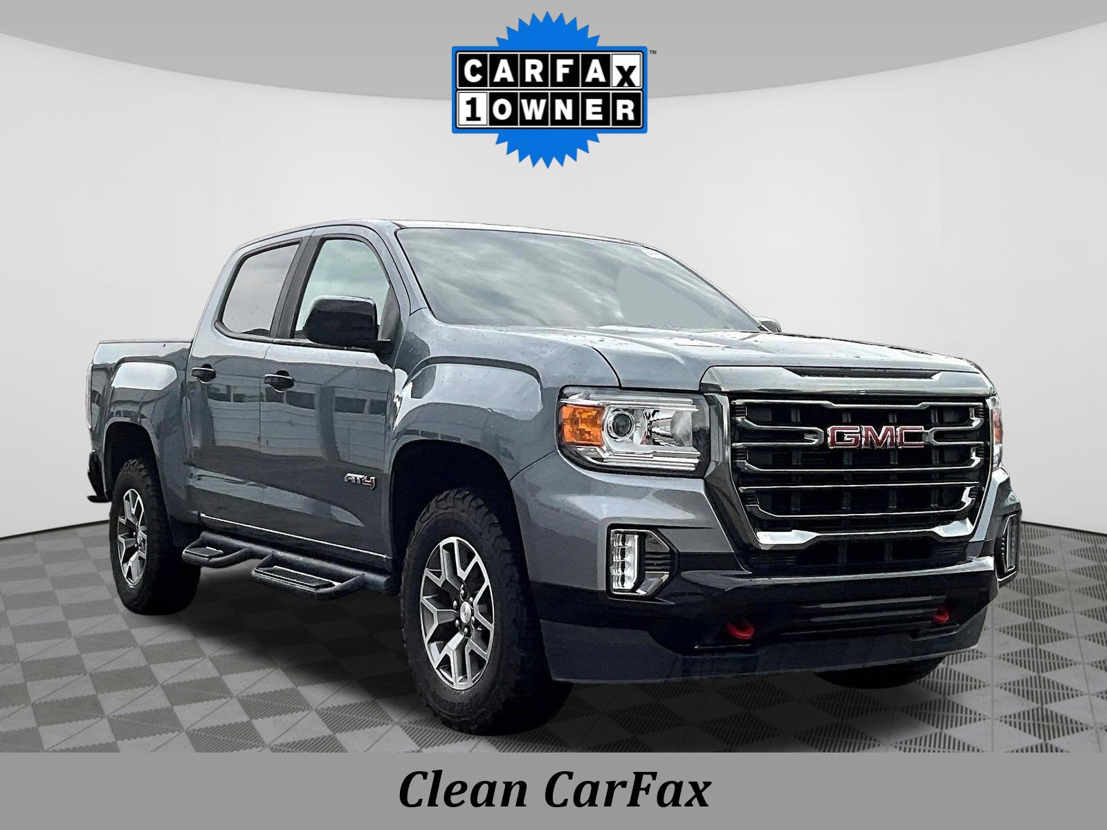Used 2022 GMC Canyon AT4 w/ Trailering Package AWD/4WD image 3