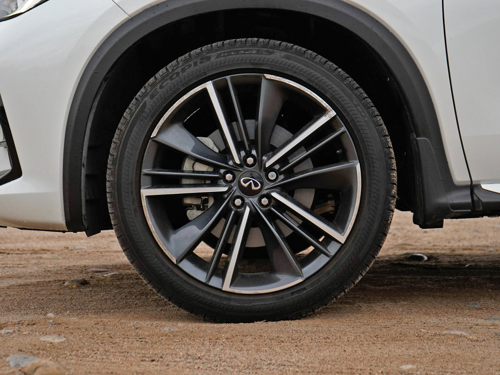 Used 2025 INFINITI QX55 Sensory w/ Lighting Package image 6