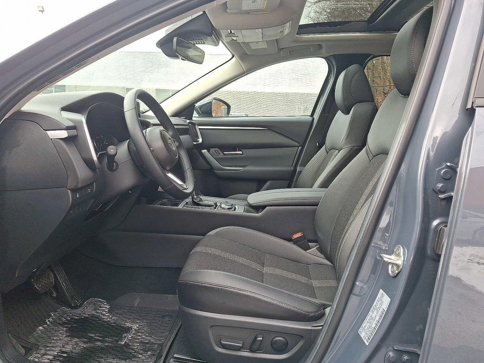 Used 2025 MAZDA CX-50 AWD 2.5 S w/ Weather Package image 13