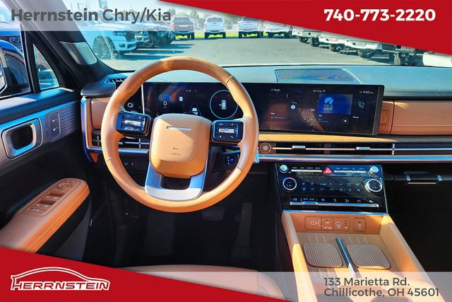 Used 2025 Hyundai Santa Fe Limited AWD/4WD image 6