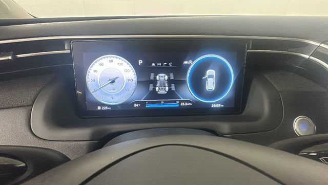 Certified 2024 Hyundai Tucson Limited AWD/4WD image 14