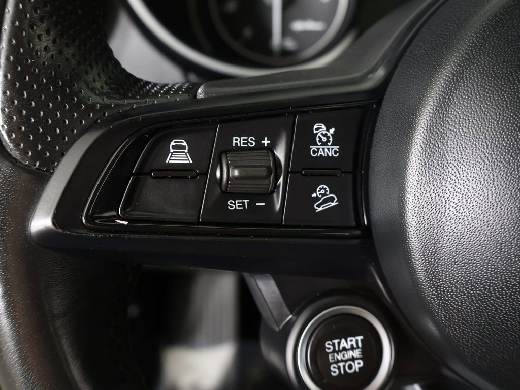Used 2022 Alfa Romeo Stelvio Ti image 43