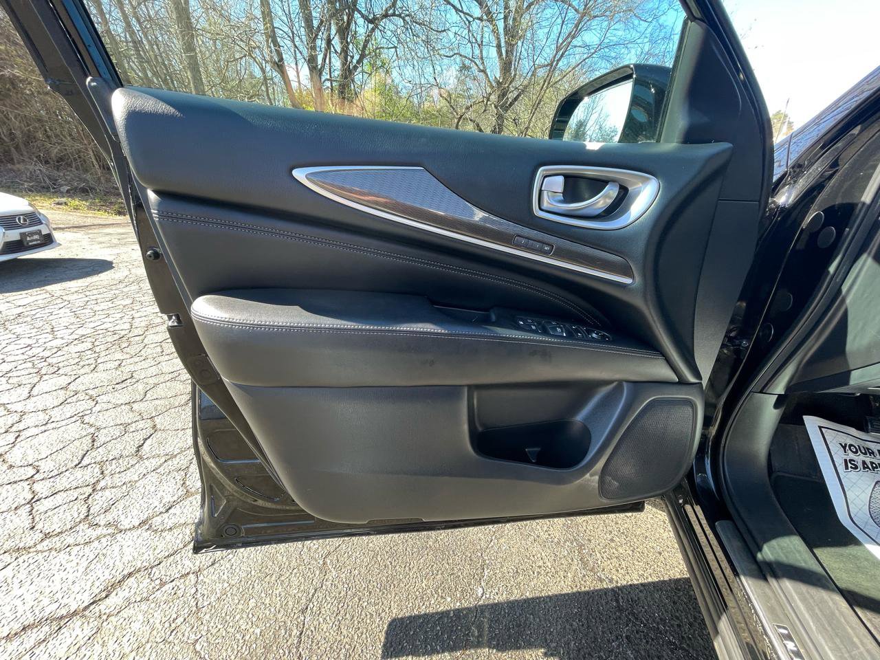 Used 2017 INFINITI QX60 AWD w/ Premium Plus Package image 15