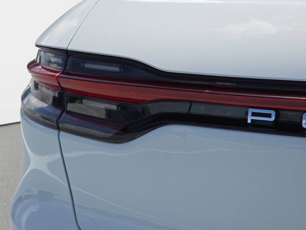 Used 2019 Porsche Macan AWD/4WD image 30