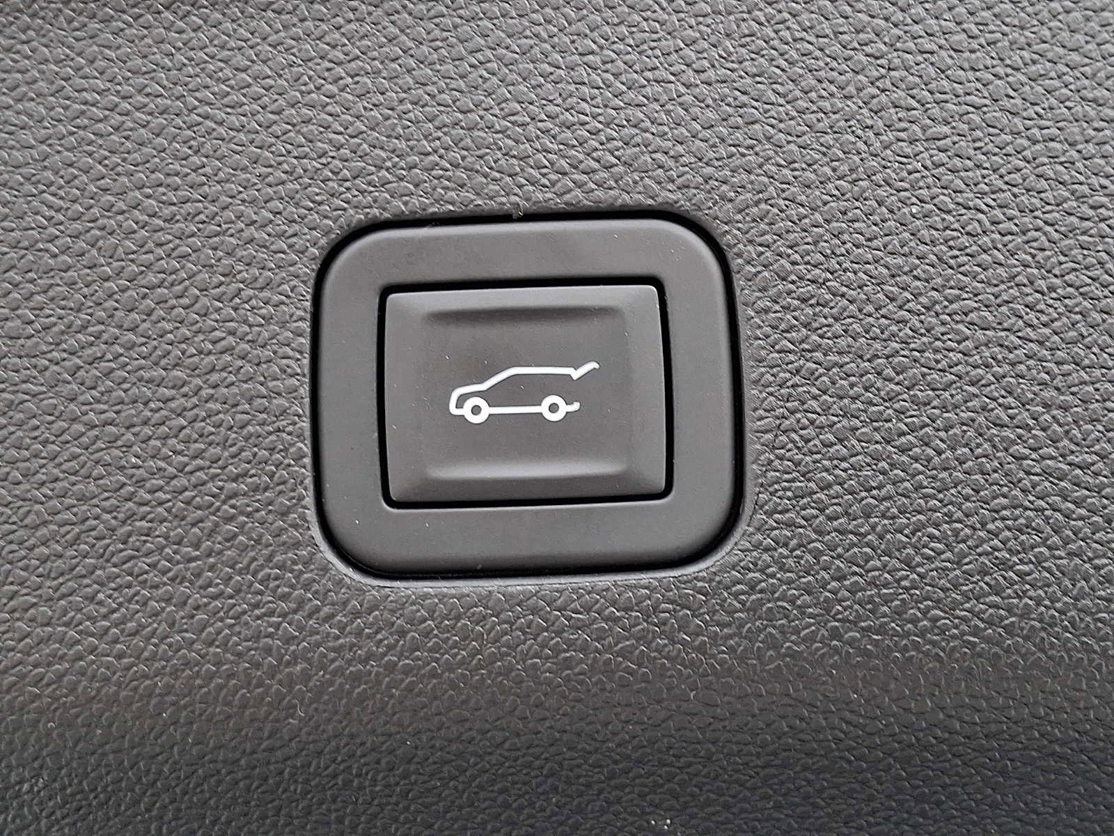 Used 2026 Chevrolet Tahoe Premier image 31