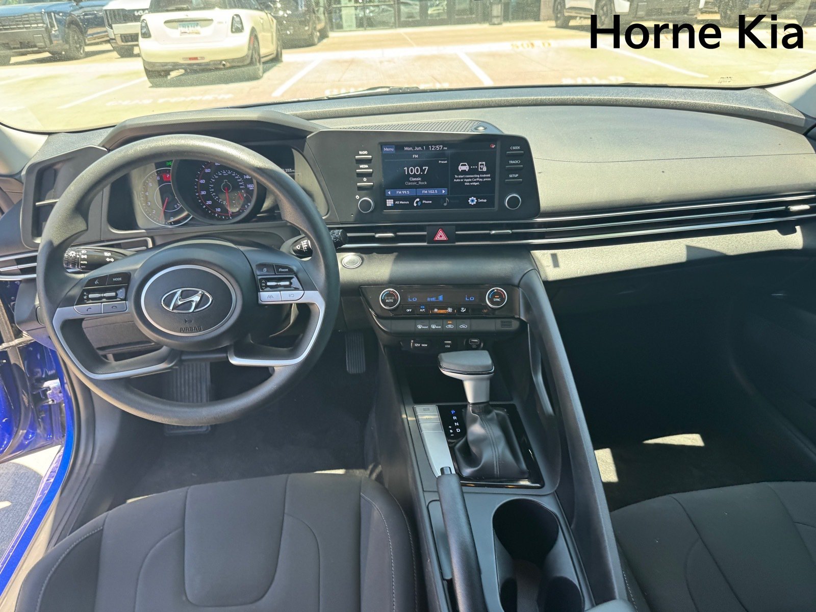 Used 2023 Hyundai Elantra SEL FWD image 14