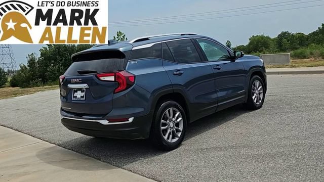 Used 2024 GMC Terrain SLT FWD image 8