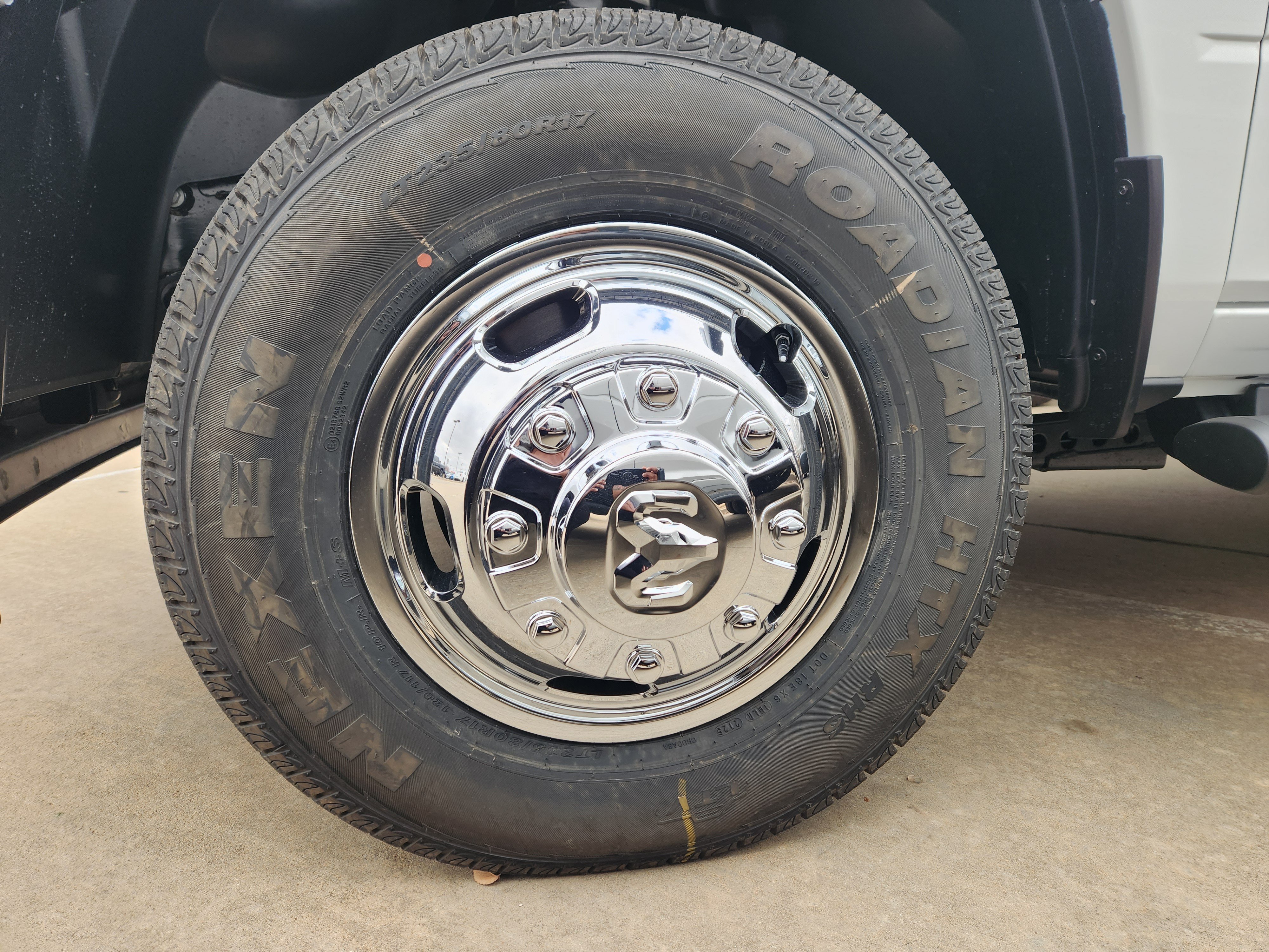 New 2026 RAM 3500 Tradesman AWD/4WD image 10