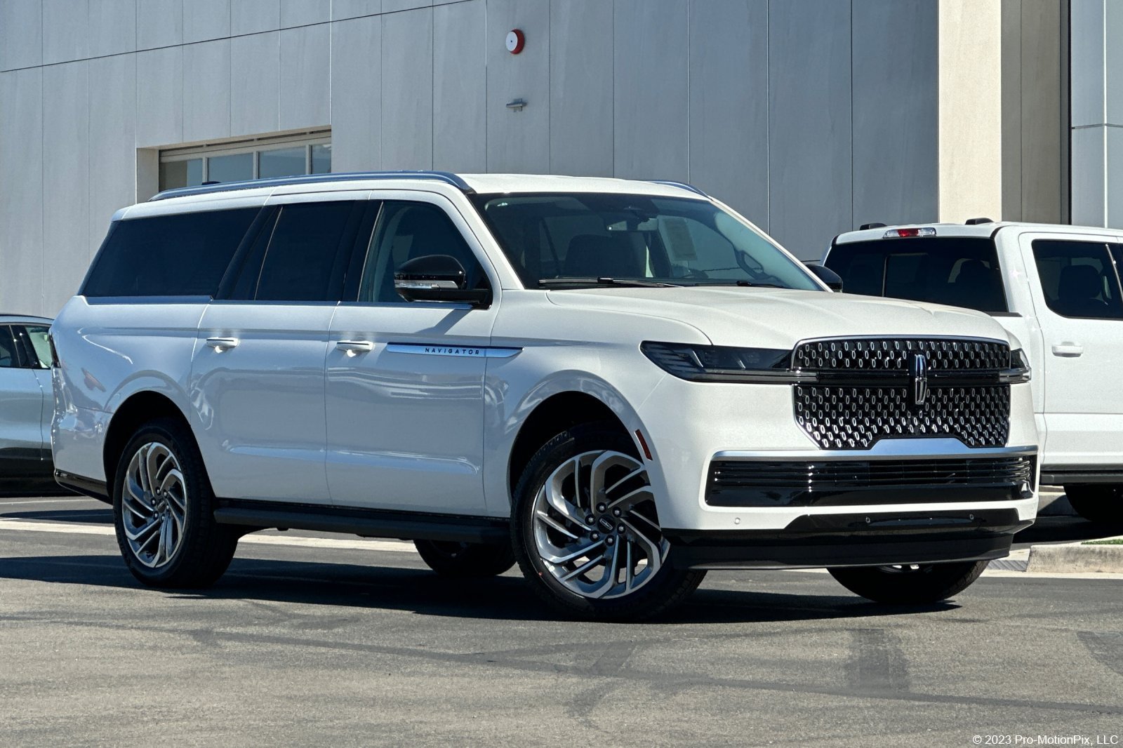 New 2027 Lincoln Navigator L Premier