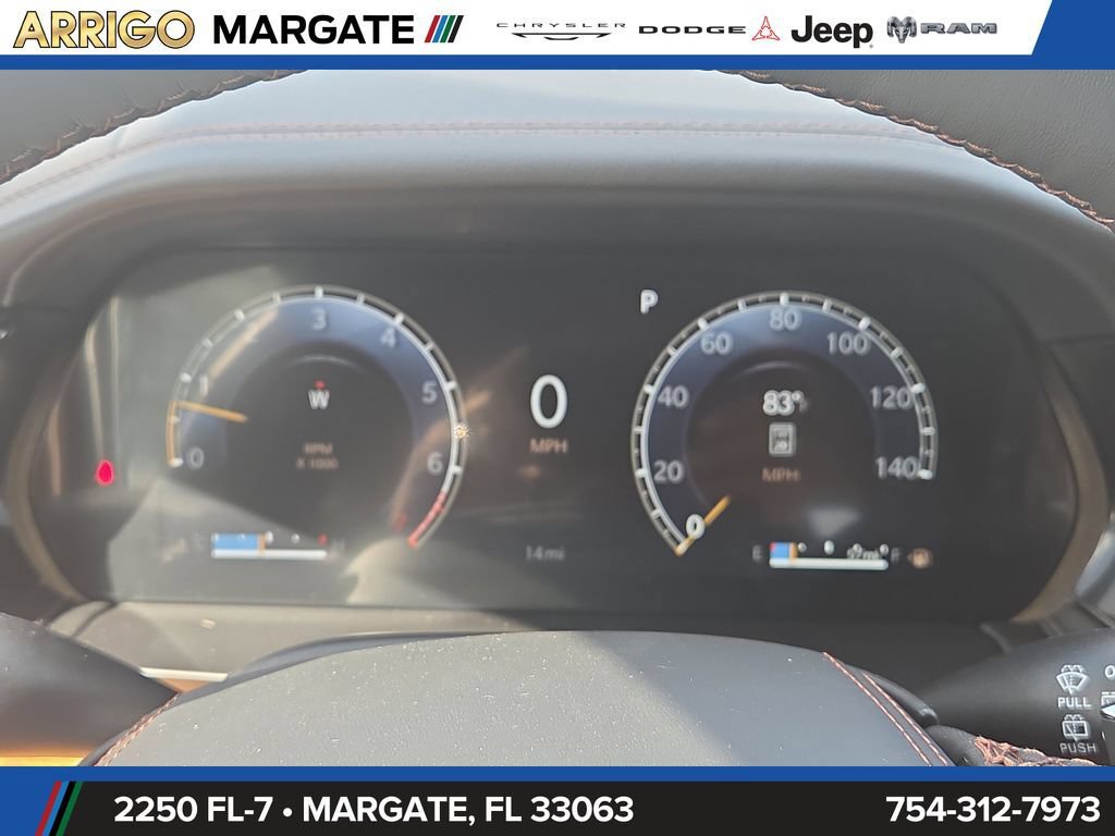 New 2025 Jeep Grand Cherokee L Summit AWD/4WD image 30