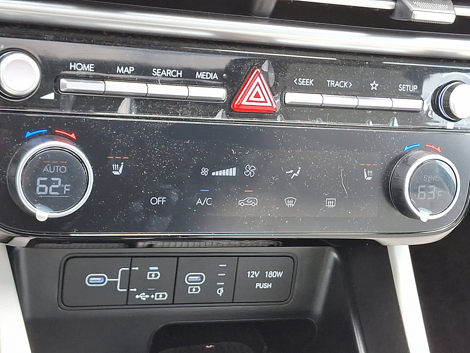 Used 2025 Hyundai Tucson SEL image 16