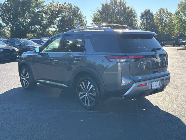 Used 2025 Nissan Pathfinder Platinum w/ Cargo Package FWD image 6