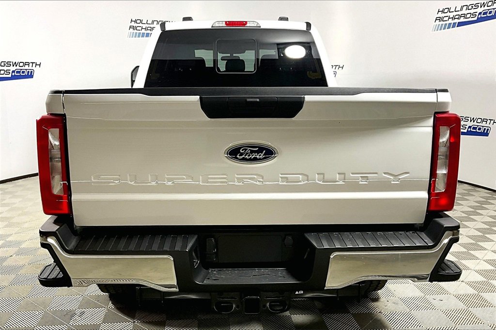 New 2026 Ford F250 XLT image 4