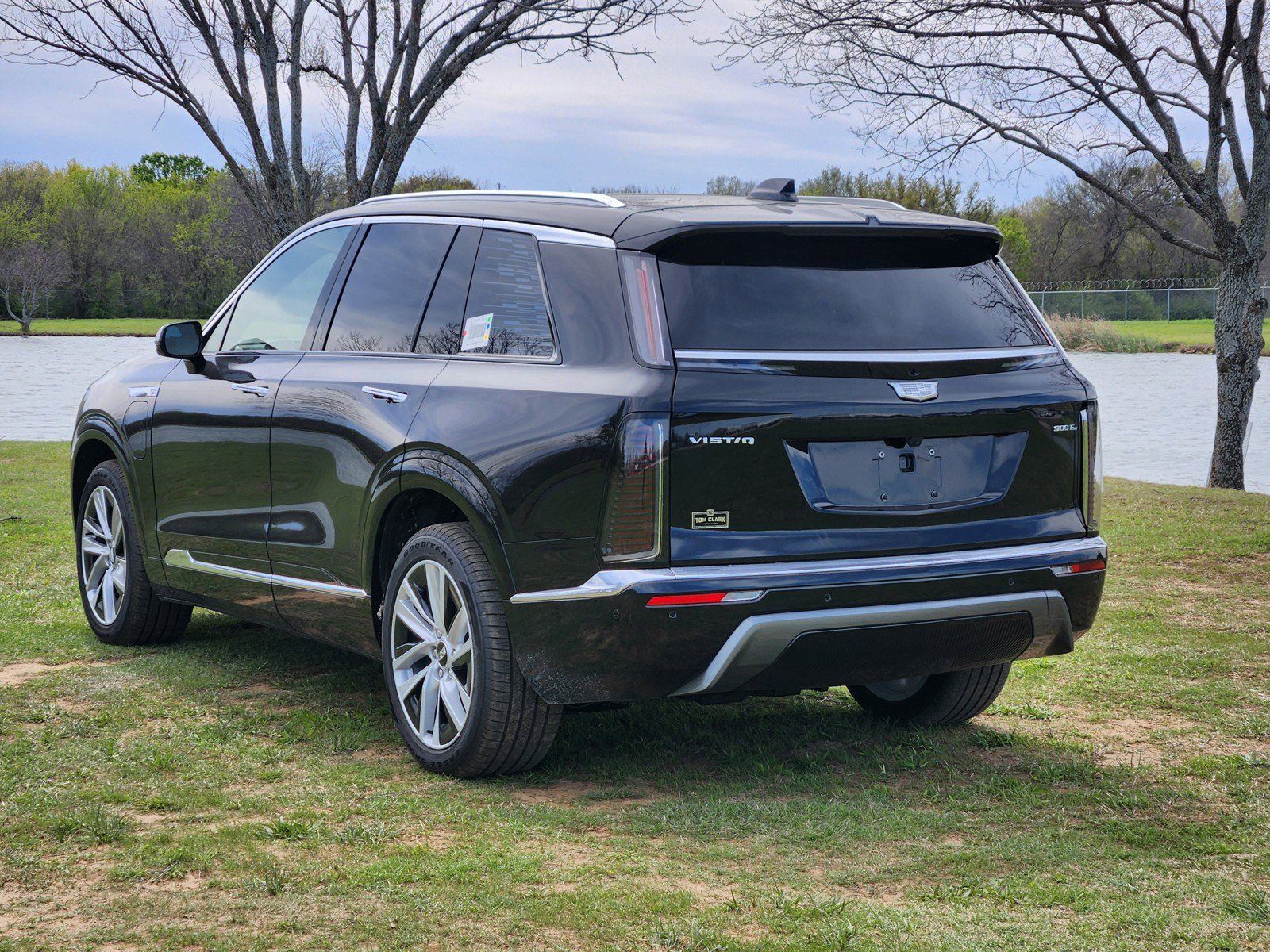 New 2026 Cadillac Vistiq Luxury image 3