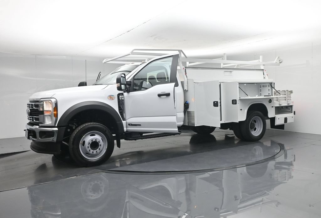 New 2026 Ford F550 2WD Regular Cab Super Duty image 5