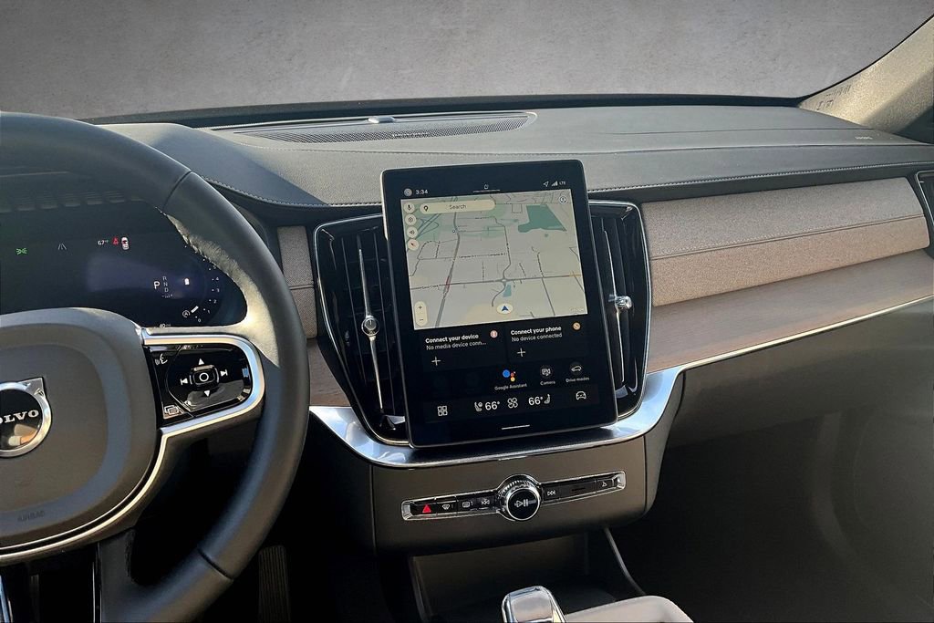 New 2026 Volvo XC90 B6 Plus w/ Protection Package Premier image 6