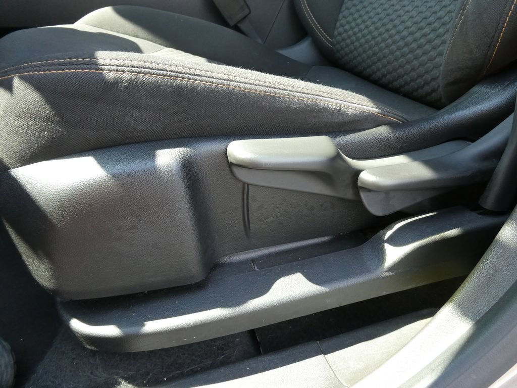 Used 2018 GMC Terrain SLE FWD image 25