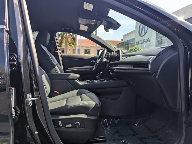 Used 2025 Cadillac XT4 Premium Luxury image 20