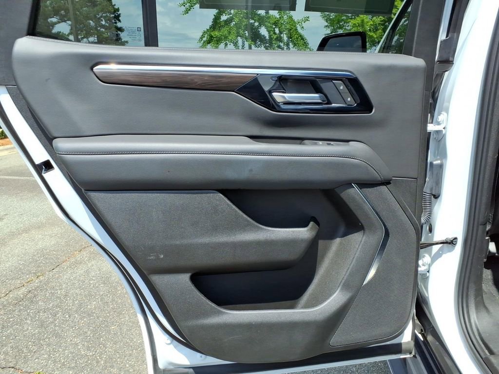 Certified 2025 Chevrolet Tahoe LT AWD/4WD image 25