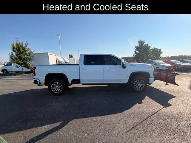 Used 2024 Chevrolet Silverado 3500 LTZ w/ LTZ Plus Package AWD/4WD image 2