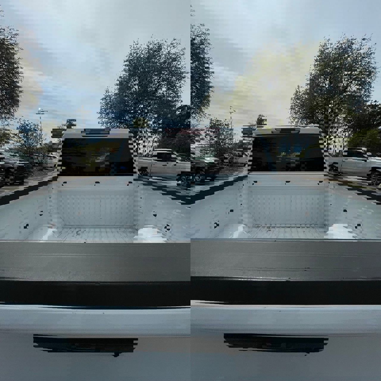 Used 2025 Chevrolet Silverado 1500 LT image 26