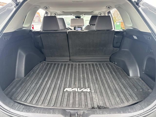 Used 2021 Toyota RAV4 XLE w/ Convenience Package AWD/4WD image 8