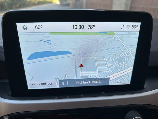 Used 2022 Ford Escape SE w/ SE Sport Appearance Package image 16