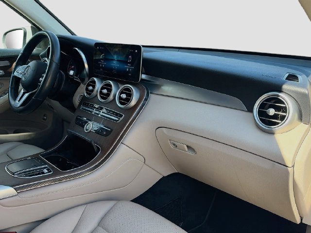 Certified 2020 Mercedes-Benz GLC 300 4MATIC image 18