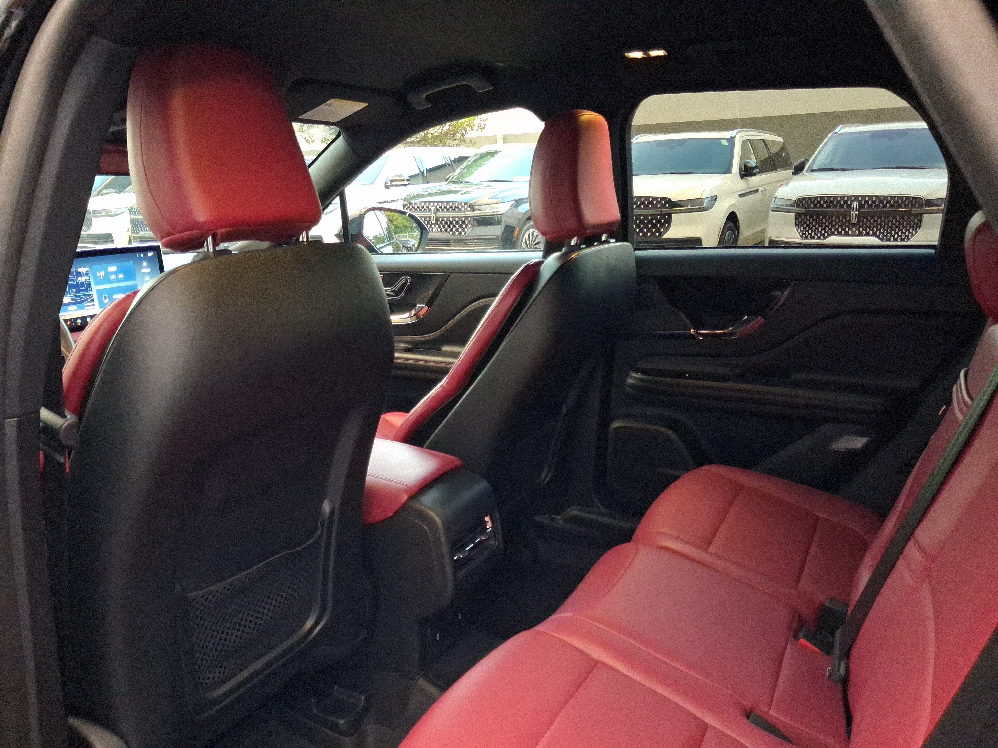 Certified 2023 Lincoln Corsair Reserve w/ Jet Appearance Package FWD image 5