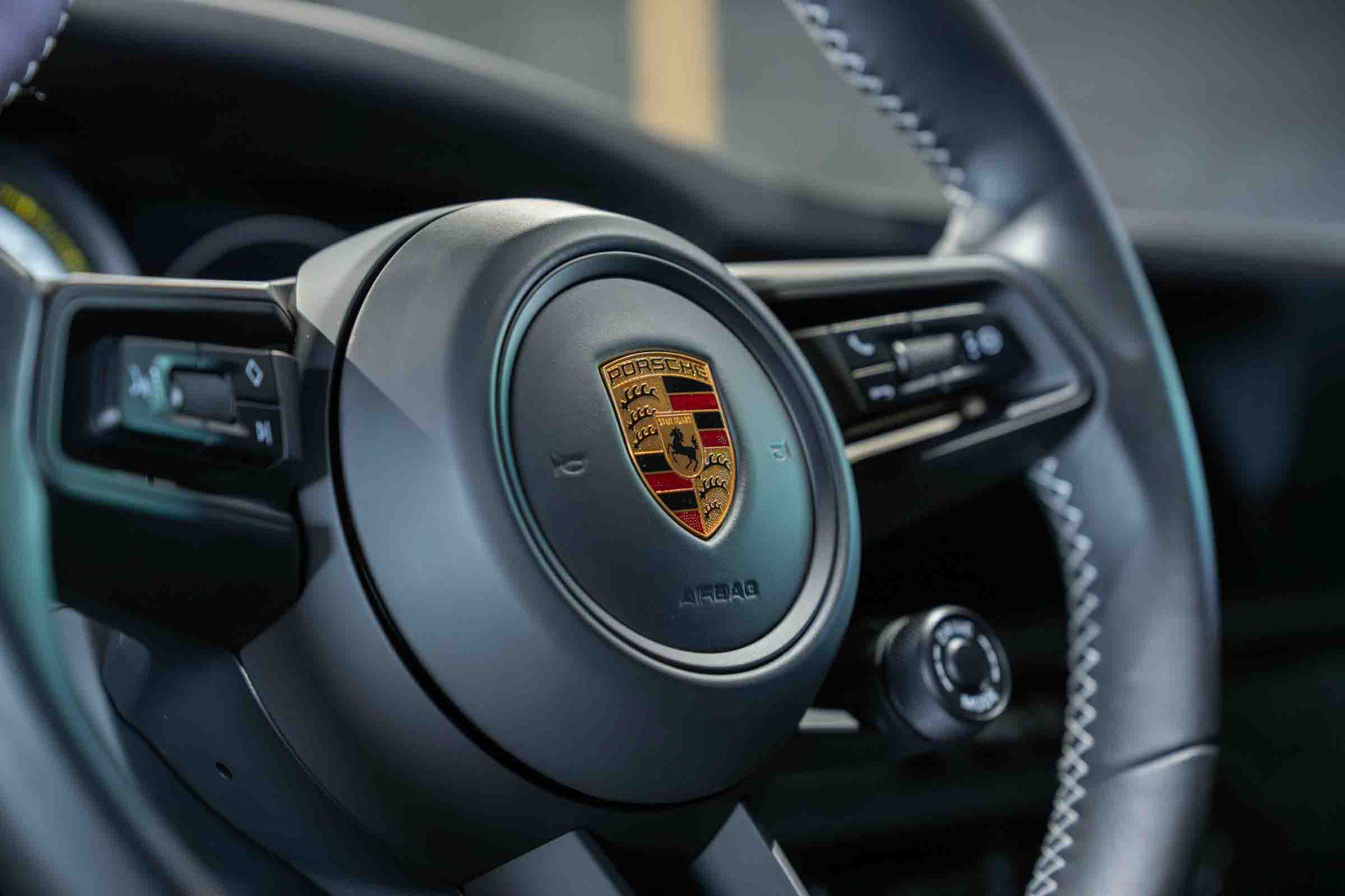 Used 2022 Porsche 911 GT3 RWD image 31