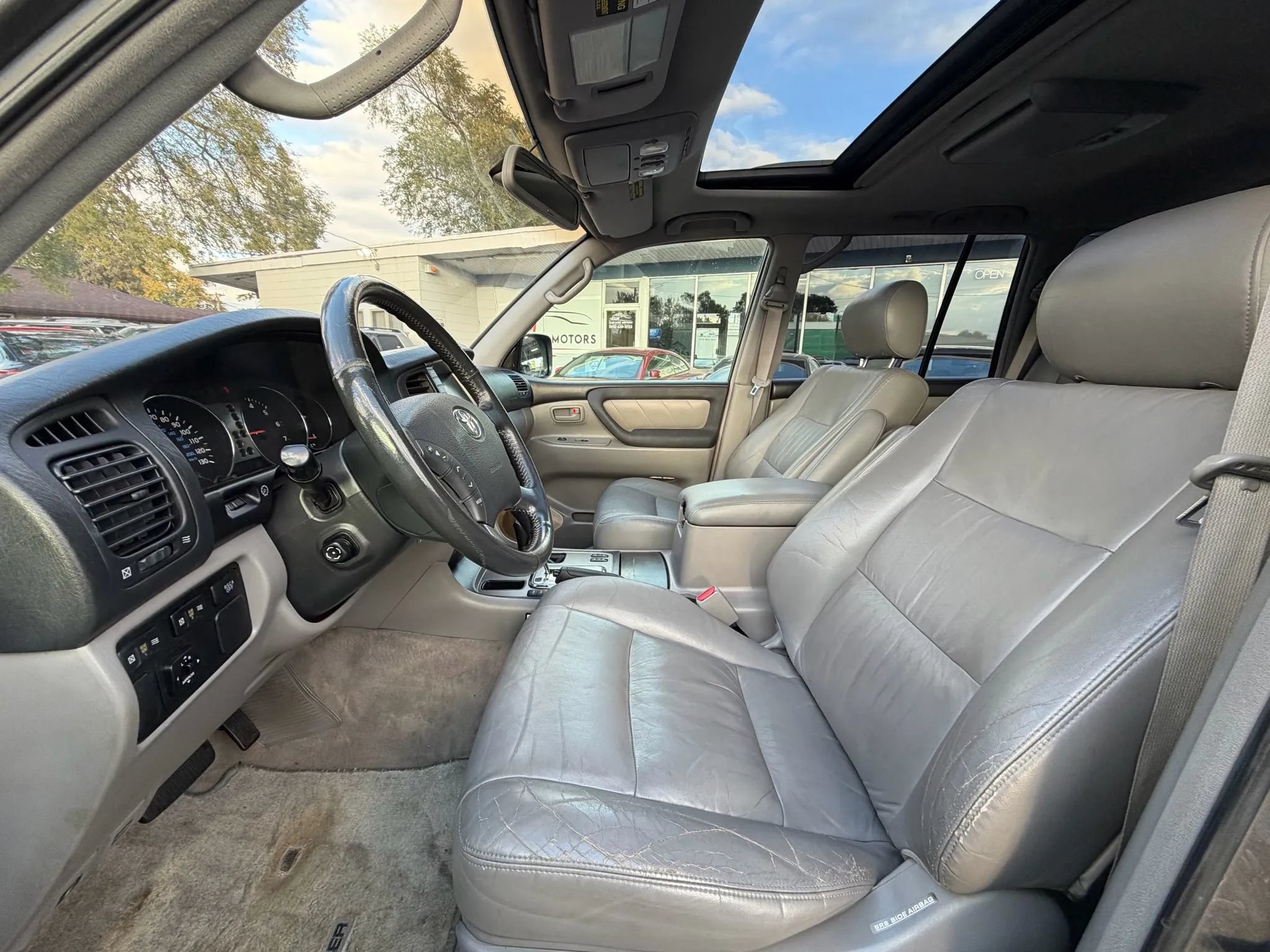 Used 2005 Toyota Land Cruiser AWD/4WD image 7