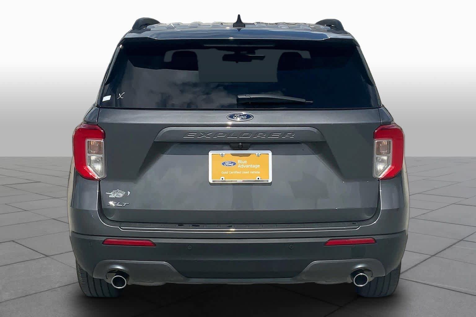 Certified 2023 Ford Explorer XLT w/ Equipment Group 202A RWD image 5