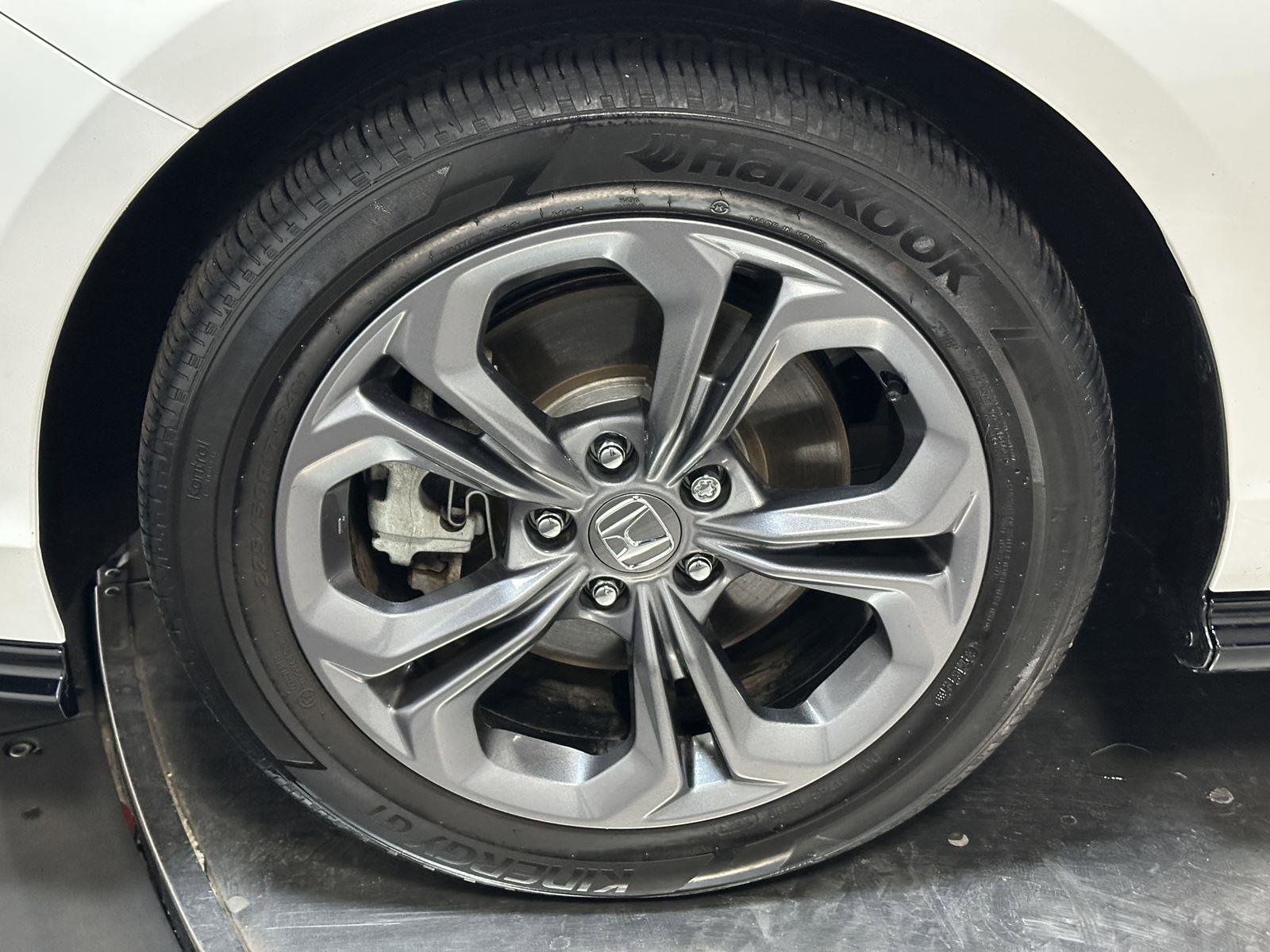 Certified 2024 Honda Accord EX-L image 18
