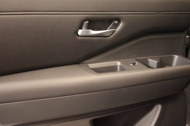 New 2025 Nissan Pathfinder SL w/ Black Appearance Package image 27