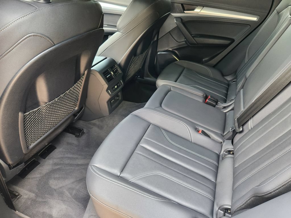 Certified 2024 Audi Q5 2.0T Premium w/ Summer of Audi Package AWD/4WD image 36