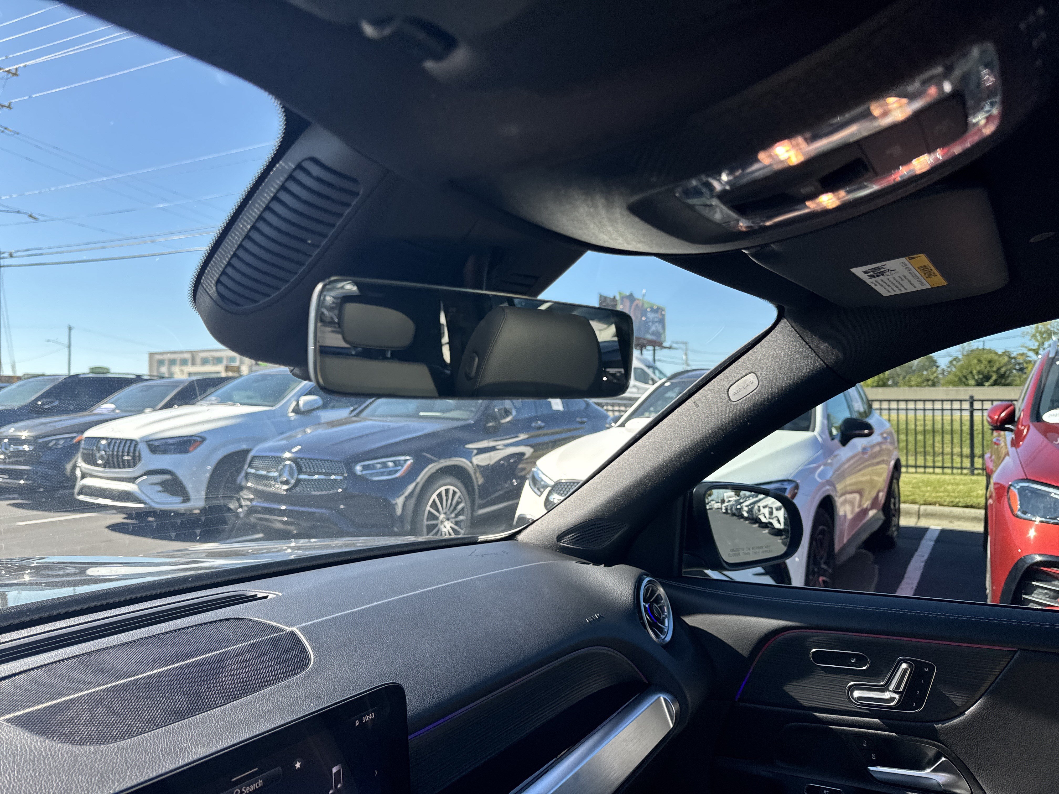 Used 2026 Mercedes-Benz GLB 250 4MATIC image 27