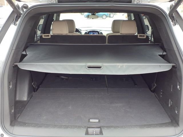 Used 2022 Chevrolet Traverse LT w/ LPO, Cargo Package image 8