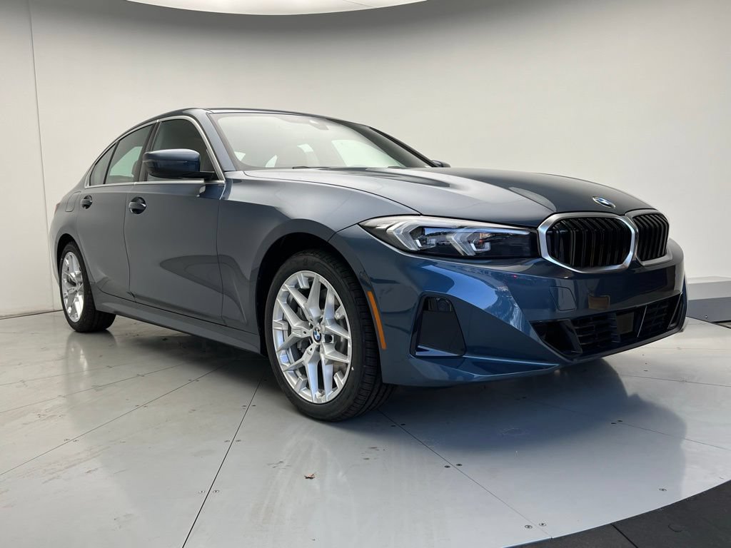 Used 2026 BMW 330i Sedan w/ Premium Package RWD image 2