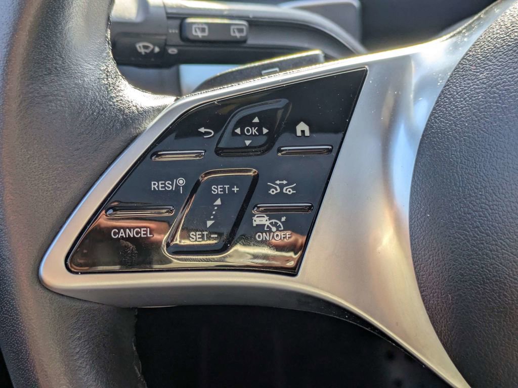 Used 2024 Mercedes-Benz GLB 250 image 29