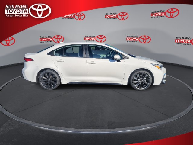 Used 2026 Toyota Corolla SE FWD image 9
