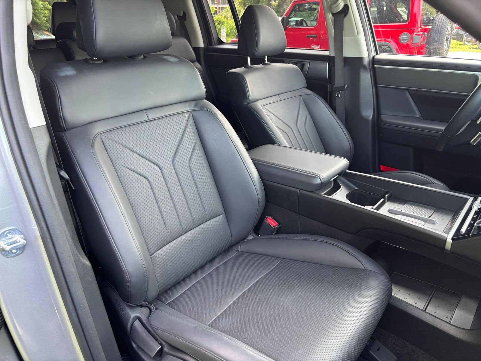 Used 2026 Hyundai Santa Fe SEL FWD image 38