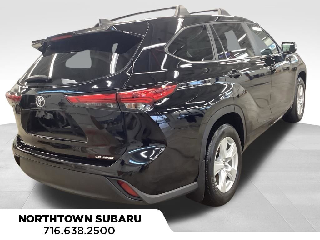 Used 2023 Toyota Highlander LE image 26