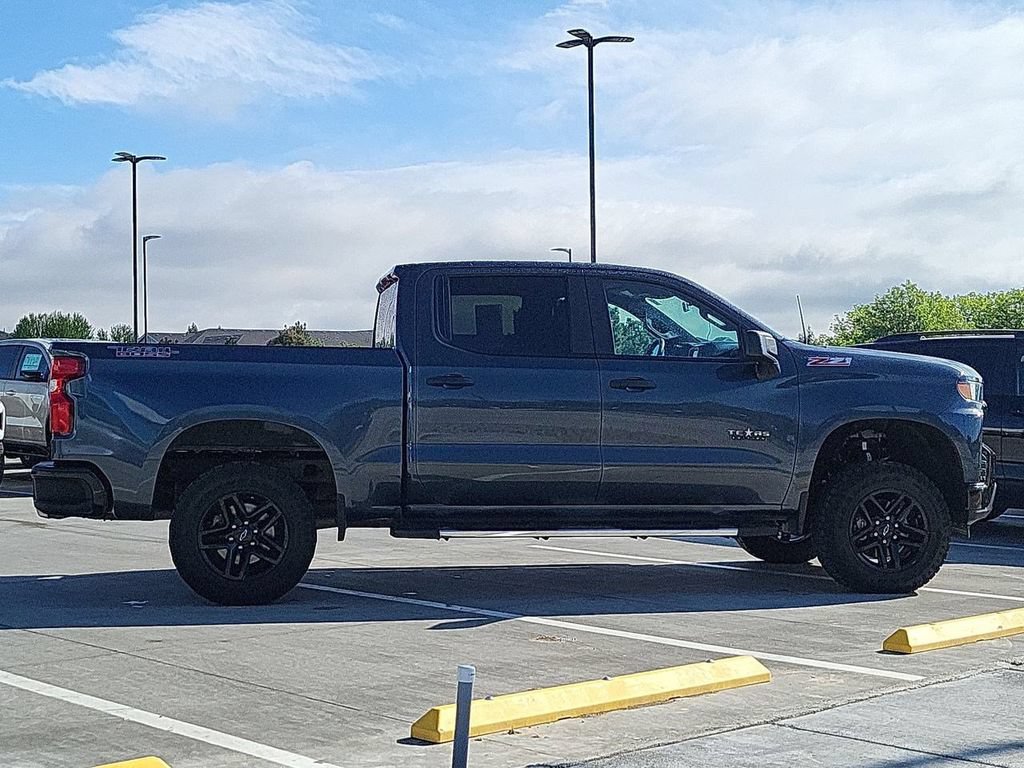 Used 2019 Chevrolet Silverado 1500 Custom Trail Boss w/ Custom Convenience Package AWD/4WD image 9